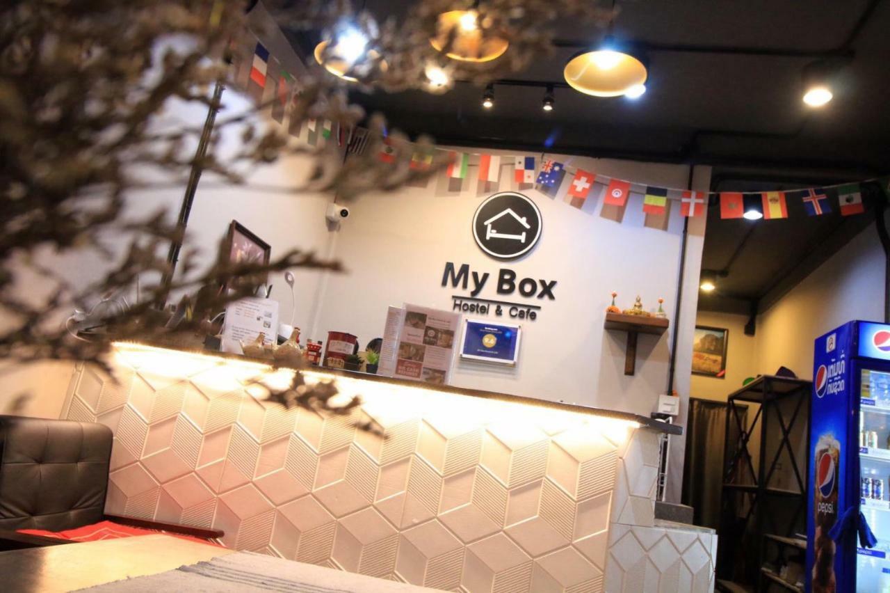 My Box Hostel & Cafe Vientiane Bagian luar foto